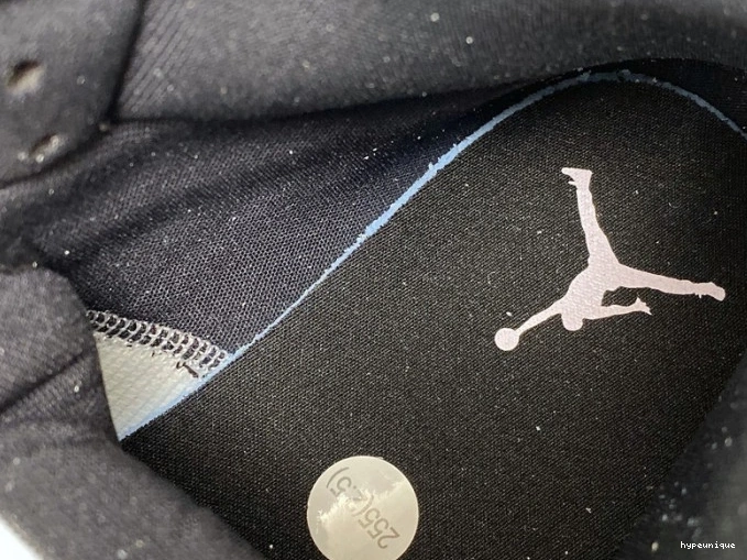 HYPE Mid Jordan (W) Iridescent Powder 1 Air BQ6472-602 Dirty 0819